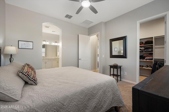 Building Photo - 2527 S Quaintance St