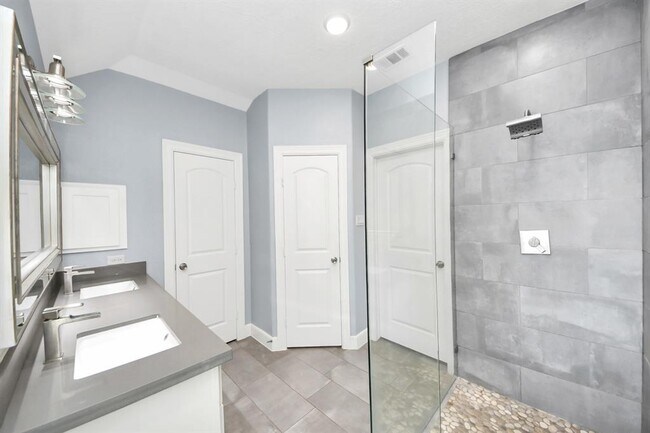 Building Photo - 333 Mammoth Springs Ln