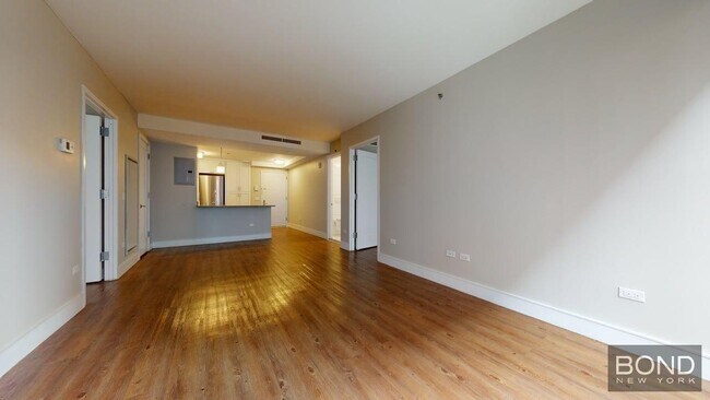Building Photo - 237 E 34th St