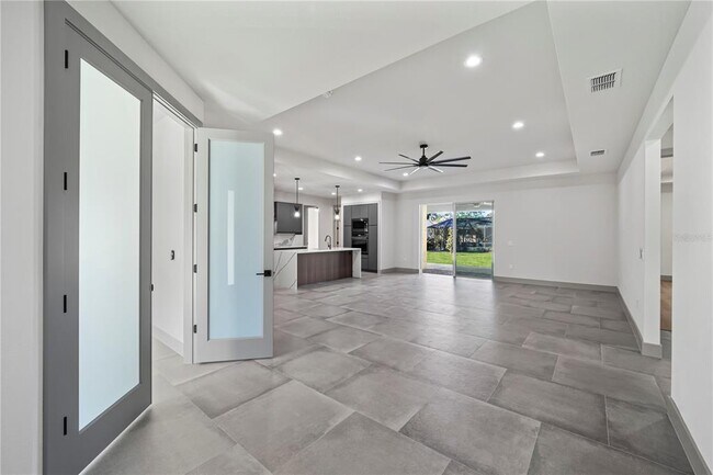 Building Photo - 11 Ethan Allen Dr