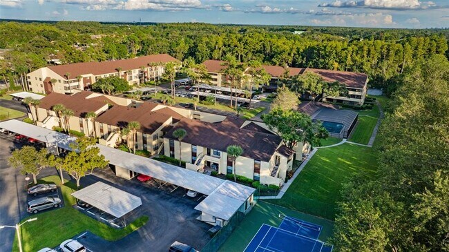 Building Photo - 13608 S Village Dr