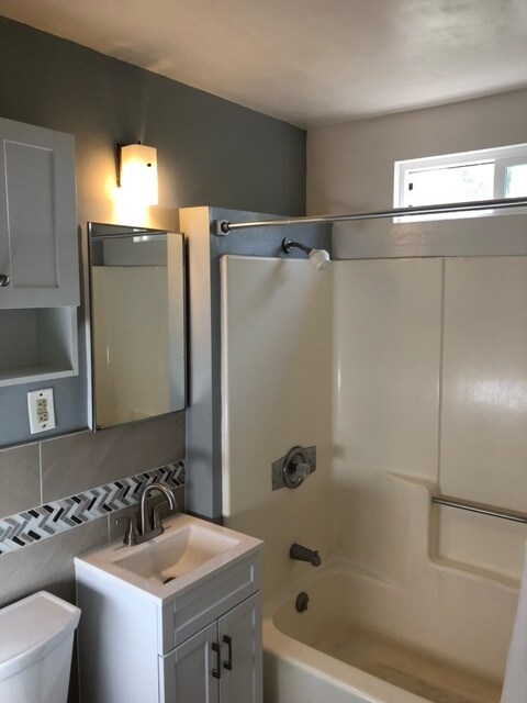 Building Photo - 3151 Meadow Grove Dr