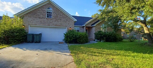 Building Photo - 22 Lord Calvert Dr