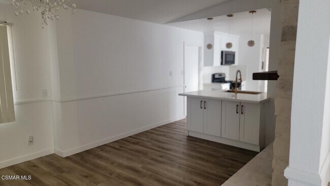 Building Photo - 1720 Elsinore Creek