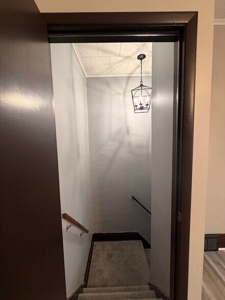 Building Photo - 77 Lovering Ave