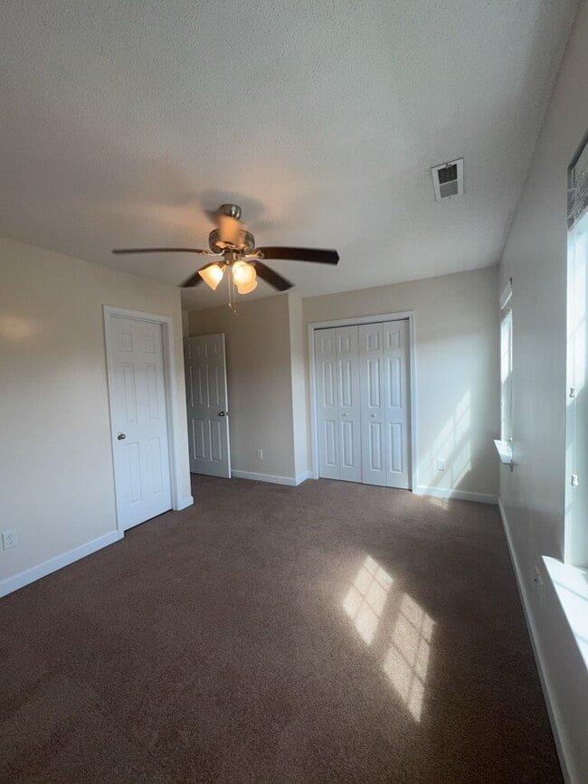 Building Photo - 202 Lanieve Ct