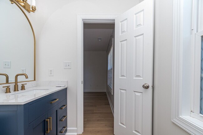 Building Photo - Charming Wake Forest Gem - 3 Bedroom Townhome