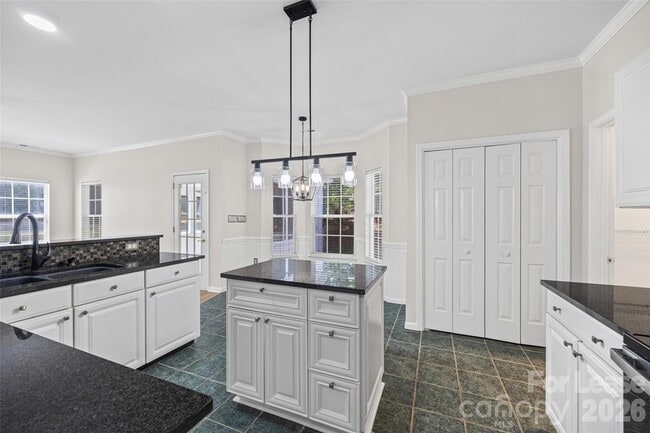 Building Photo - 10332 Bolton Ct