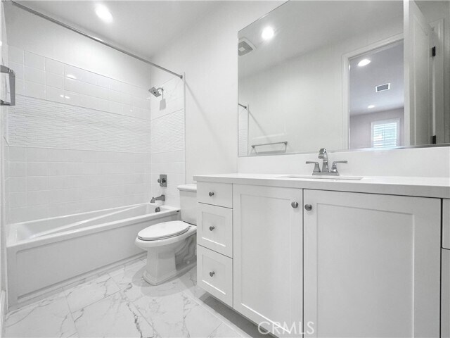 Building Photo - 214 Parkwood