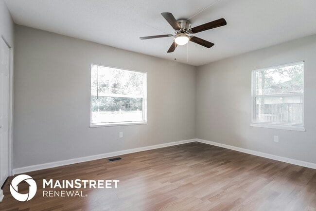 Building Photo - 2411 Chase Ave