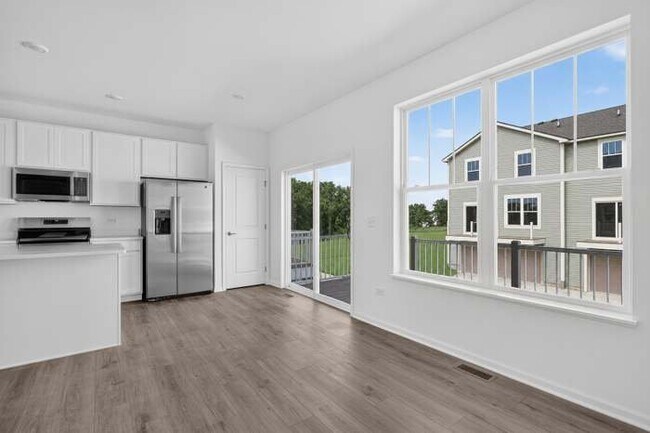 Building Photo - 445 Red Oak Cir