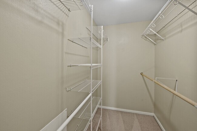 Building Photo - 4319 Millburn S