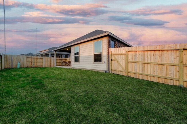 Building Photo - 2034 Domeniko Dr