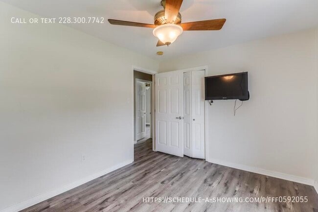 Building Photo - 139 Beachview Ave