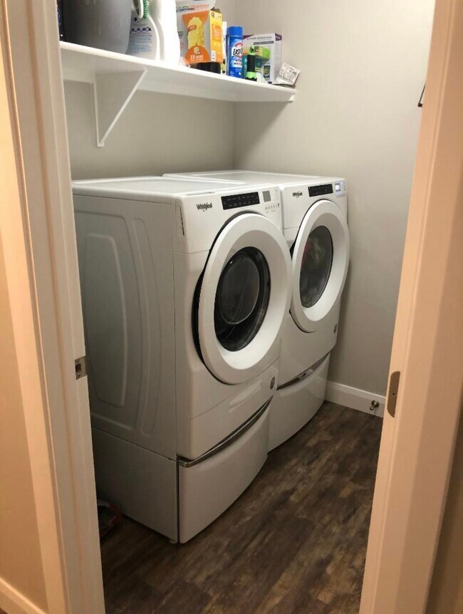 Building Photo - 1780 N Snowfield Pl