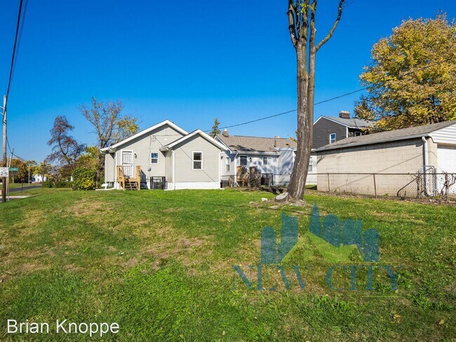 Building Photo - 2 br, 1 bath House - 761 E Starr Ave