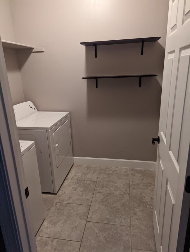 Building Photo - 814 Shiprock