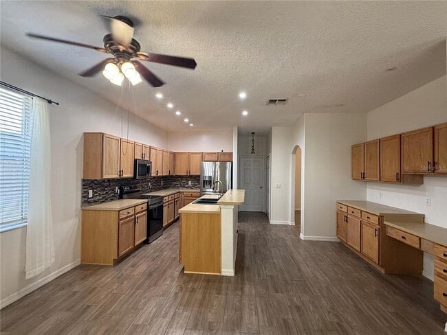 Building Photo - 4413 Riverton Dr