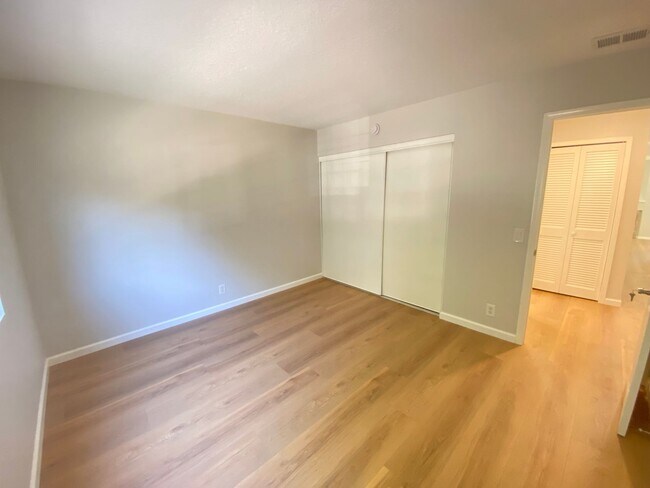 Building Photo - Completely Remodeled 2 Bedroom, 2 Bathroom...
