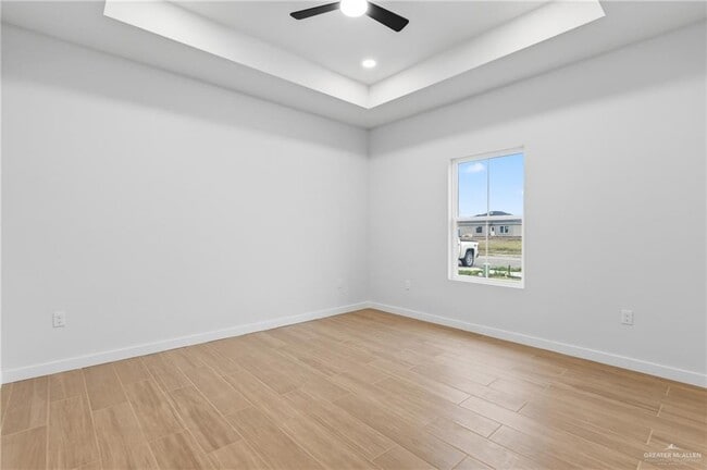 Building Photo - 17 Dorcas Cir