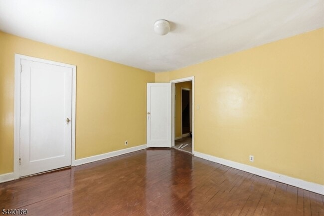 Building Photo - 10 McGotty Pl
