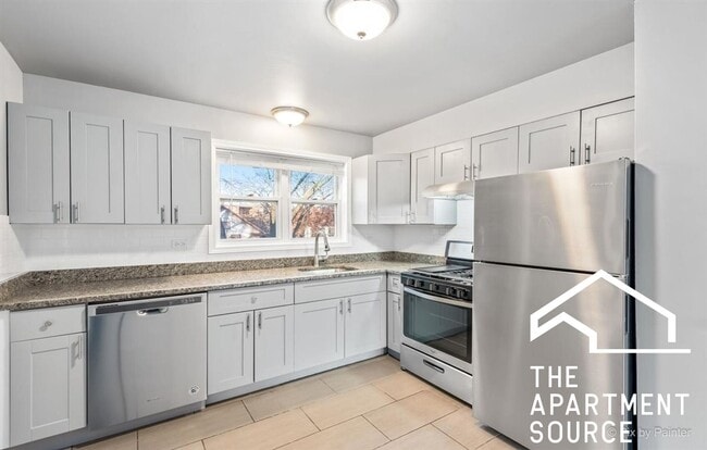 Building Photo - 7439 N Winchester Ave