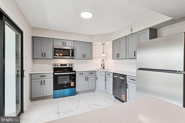 Building Photo - 106 Harvest Ln
