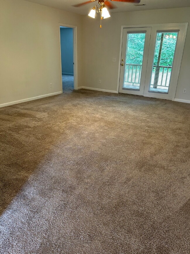Building Photo - 3BD 2 BA HOME FOR RENT NEXT TO ALGOOD SCHOOLS