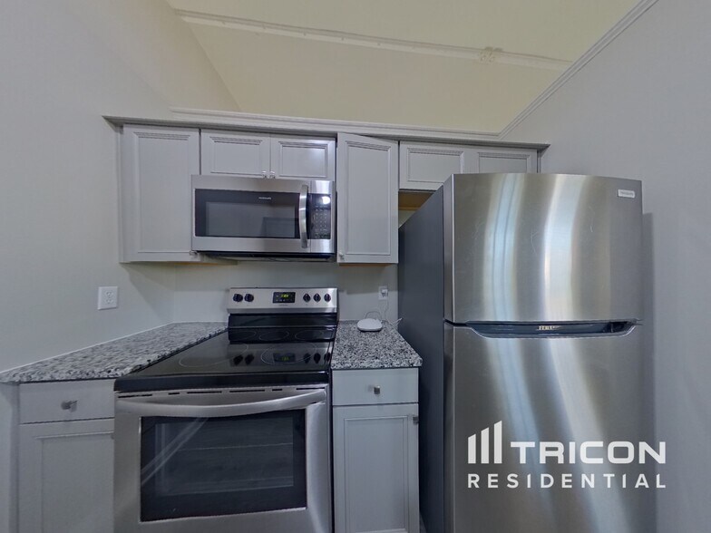 Building Photo - 2019 Slater Springs Dr