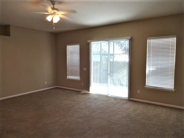 Building Photo - 633 Battlegate Ln