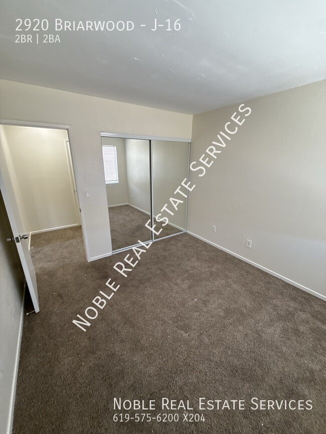 Building Photo - 2920 Briarwood-J-16