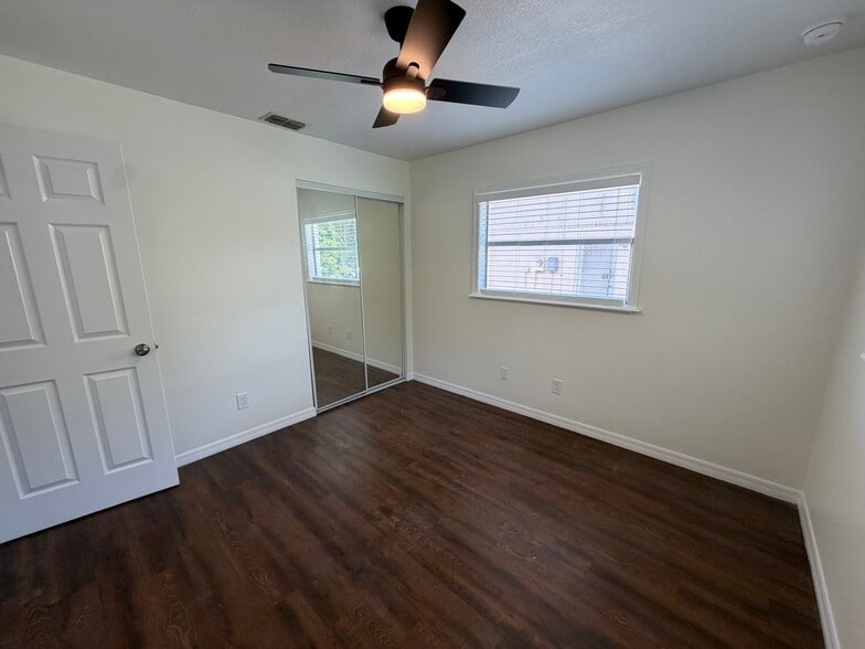 Building Photo - 4454 Whitetail Ln