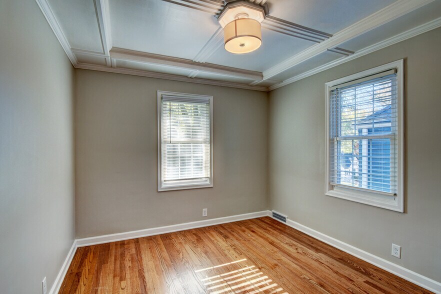 Building Photo - 5210 Rees St