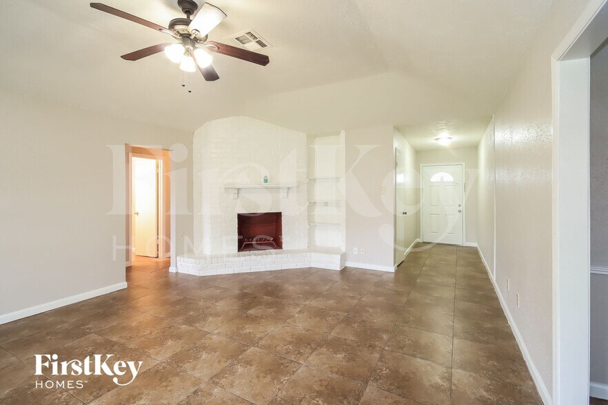 Building Photo - 10411 Cedar Towne Ln