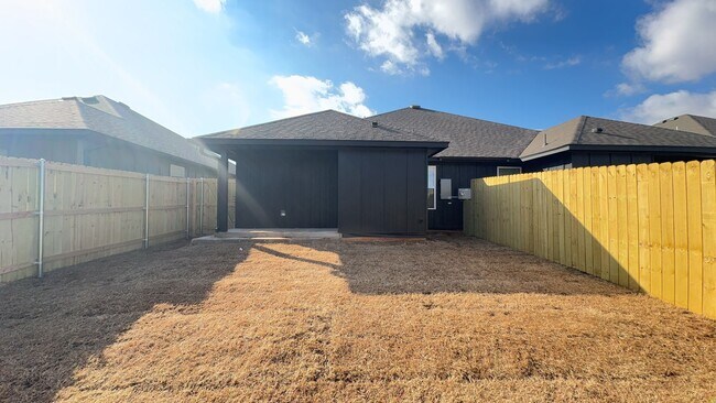 Building Photo - Welcome to Brand New Masonwood featuring this 3 Bedroom 2 Bath 2 Car Garage Duplex in a Great loc...