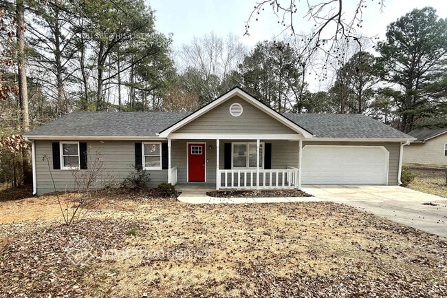 Building Photo - 300 E Country Woods Dr