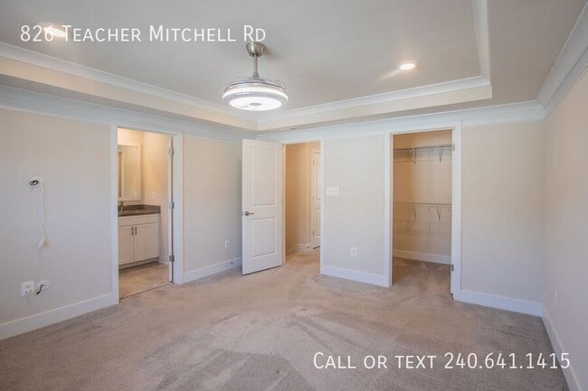 Building Photo - 826 Teacher MItchell Rd