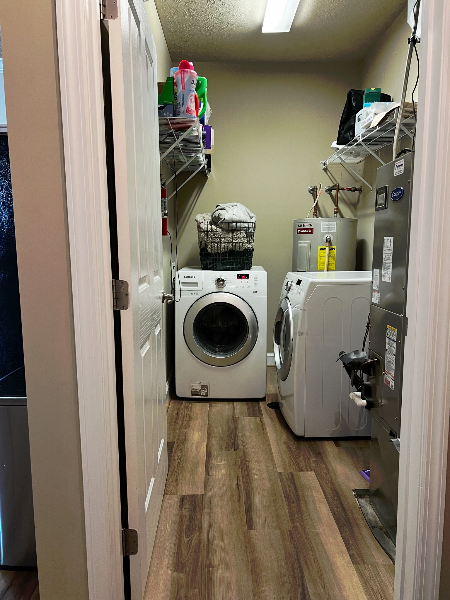 Building Photo - 1331 Suncrest Vlg