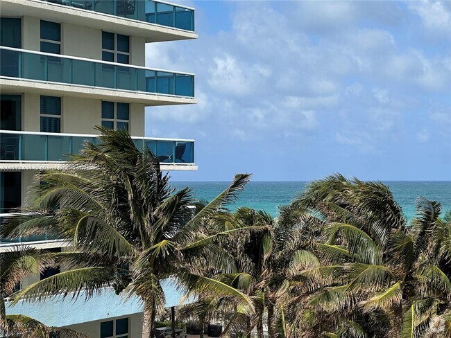 Building Photo - 9195 Collins Ave