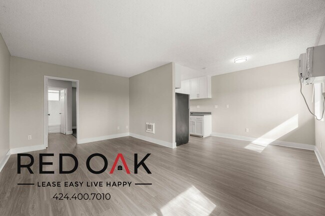 Primary Photo - 13325 Heacock St