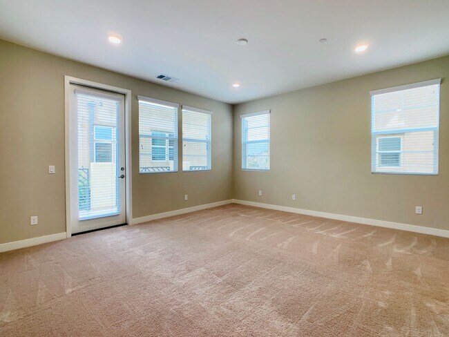 Building Photo - Modern 4BR Home in Irvine Great Park | Resort-Style Amenities & Top Schools