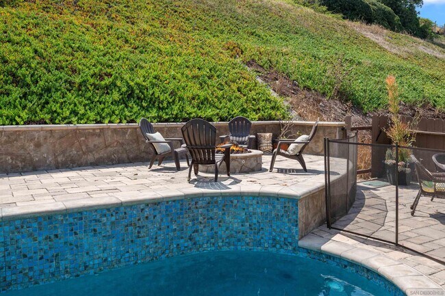 Building Photo - 5765 Bounty St