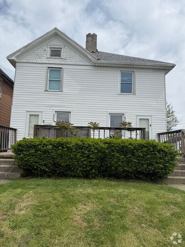 Building Photo - 824-826 Troy Street