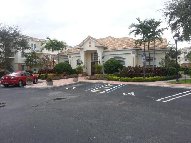 Primary Photo - 9857 Baywinds Blvd