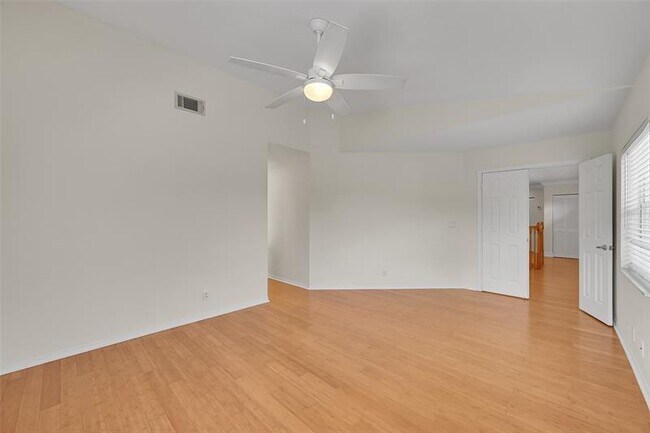 Building Photo - 6331 NW 58th Way