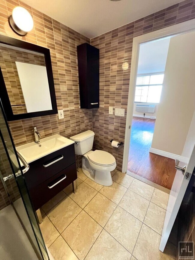 Building Photo - ST NICHOLAS AVENUE