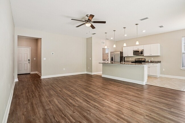 Floorplan - Eleven Oaks