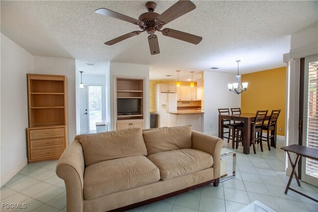 Building Photo - 1426 Park Shore Cir