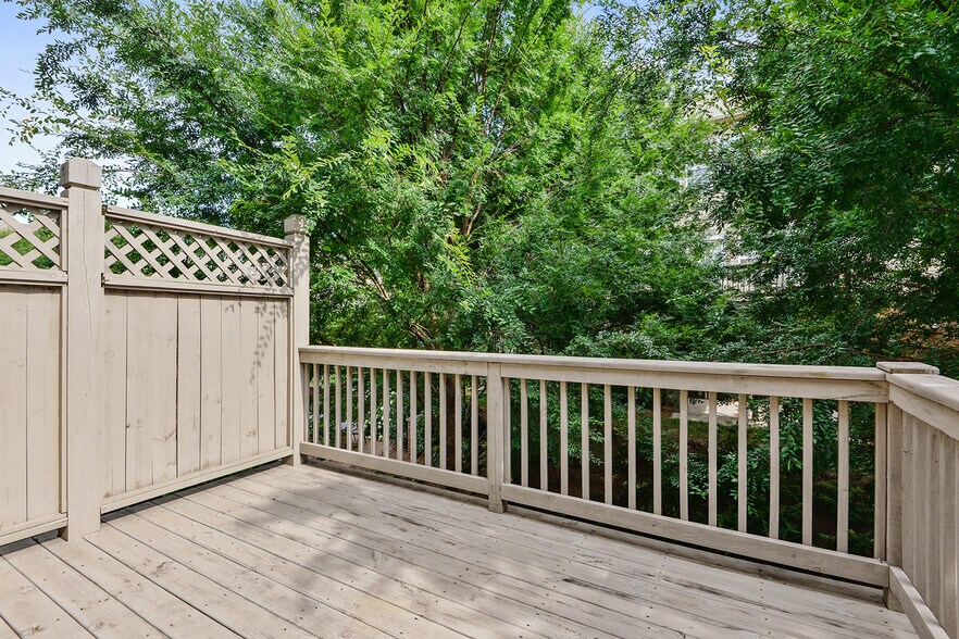 Building Photo - 366 Ardmore Ct NW