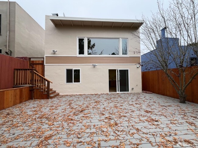 Building Photo - 21 Panorama Dr